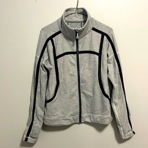Lululemon front zip sweater. Size: 4